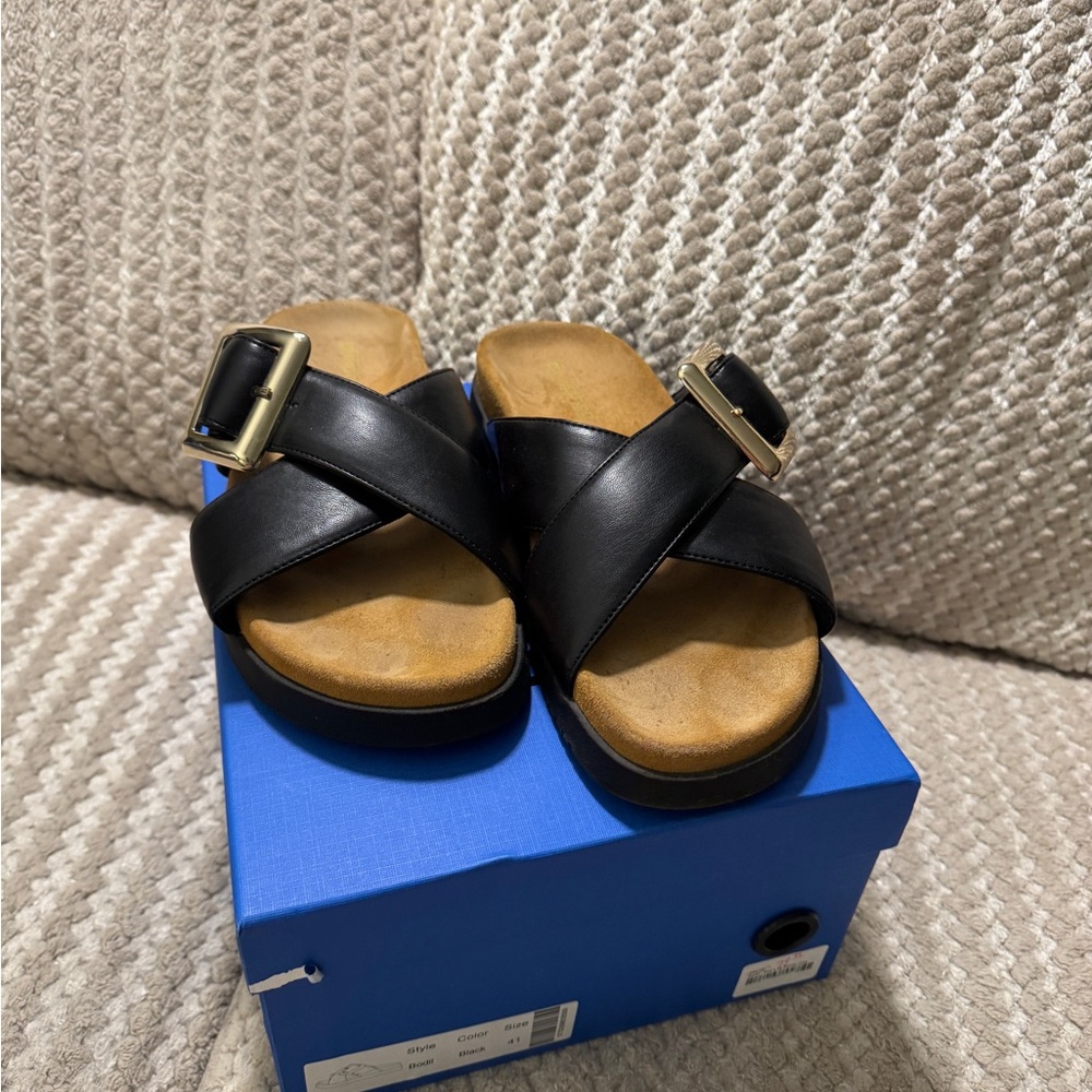 Chic Black Sandals with Gold Buckle